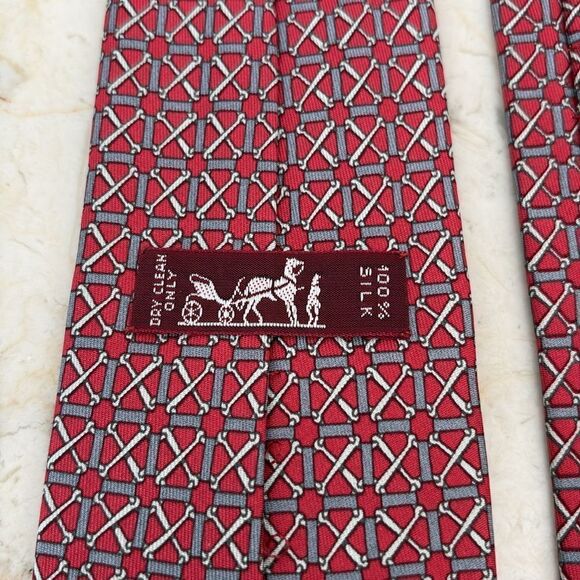 Hermès 100% Silk Horsebit Pattern Tie - Picture 11 of 12